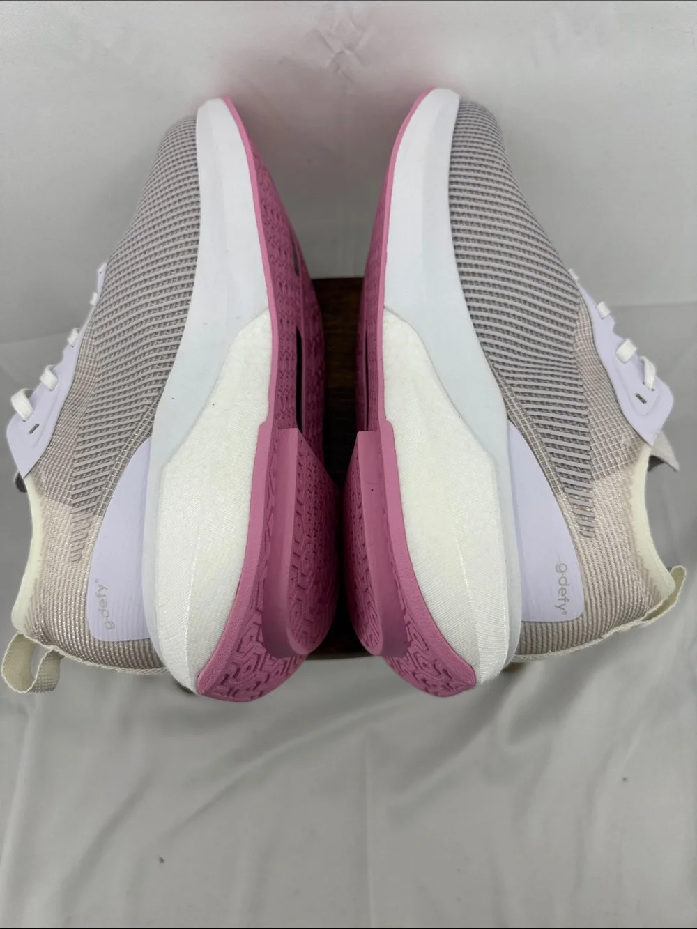 G-defy Womens AstroRun Comfort Shoes w/ Fulton Running Insoles, White w/ Pink, 9